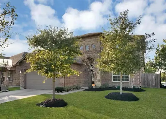 Luxury Stay - Near Houston Airport